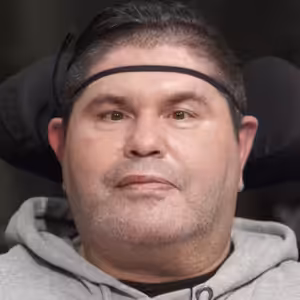 Kvůli roztroušené skleróze už hýbe jen hlavou: Je to kruté, ale chci vzkázat, že neumírám, já takhle žiju