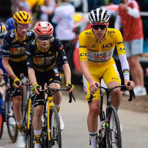 Tour 2025 (#18): Vingegaard opäť útočil. Na pódiu sa otvorila priečka