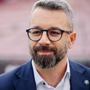 Fotbal je nemilosrdný. Doručujeme veškeré emoce, v dobrém i ve zlém. Priske musí prokázat, že umí dát tým znovu dohromady, říká ředitel Sparty Křivda