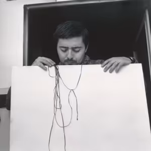 Oči dokorán pre Portrét Petra Bartoša