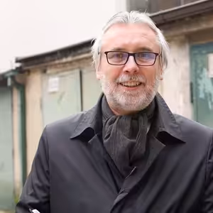 Čo sa otvára dôverujúcemu človeku?