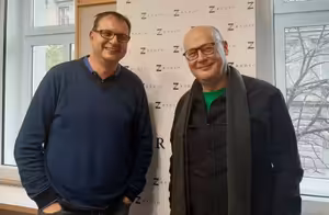 Jiří Peňás: Dal jsem si závazek, že každý týden napíšu esejistickou reportáž o nějakém místě. Snažím se o všech místech, kde jsem, něco zajímavého napsat a čím je to místo více okoukané, tím méně mě láká