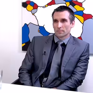 Naše armáda je bojeschopná. Je však otázkou, jakou roli bychom v konfliktu s Ruskem měli, říká Mazal