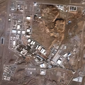 Představitelé íránského režimu si začínají uvědomovat, že jim jde o krk