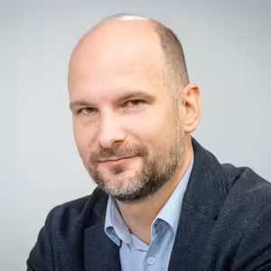 Gábor Grendel: To, čo robí Ficova vláda, je len drsný začiatok