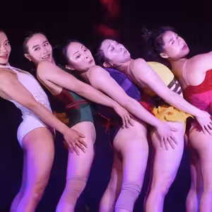 Eye Catching Circus: Women issue is not a topic for circus in Tchaj-wan, but we didnt give up