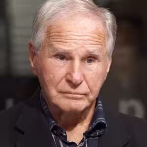 Bez dělníků by to s revolucí bylo jinak, hráli jsme vabank. Zeman mě pak sprostě podrazil, říká Miller