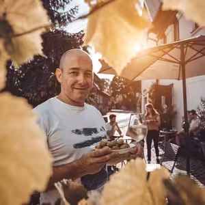 21.díl s Milošem Kubištou-restaurátorem, umělcem, učitelem a kavárníkem