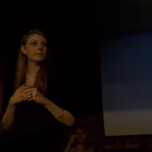 Kristina Láníková, Pomlčka v těle