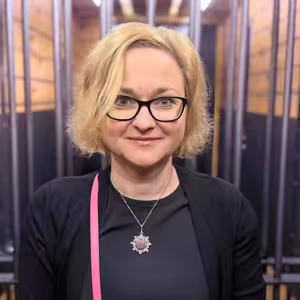 77 - S Hanou Mžourkovou o laické lingvistice a jazykových příručkách