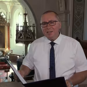 Vďačný? - Komu? A začo?