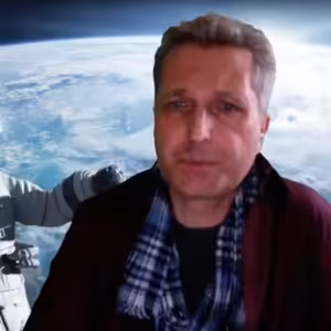 Robert Bernatowicz, Sestřih: Mise na planetě Bohů