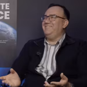 Ján Aštary o pornopriemysle, bambusových ponožkách a poisťovákoch v maturitnom saku 🌍 Ecommerce 2034