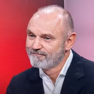 Kuloáry | Ivan Langer (ODS): Fiala je víc premiérem, než předsedou ODS. Dělá moc ústupků | 16. 4. 2025