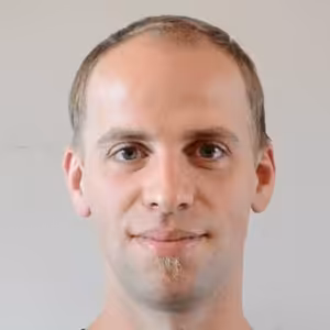 Jak podniká grafický designér Mira Szkandera