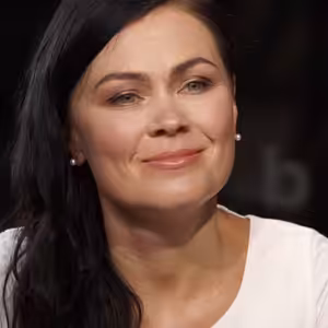 Rozváží zdarma jídlo samoživitelkám i seniorům: Jsem Ježíškem každý den, nemají na zeleninu a nájem, říká Vránová