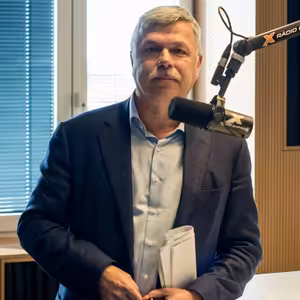 Ivan Šramko - Vláda môže pohodlne investovať aj bez uvoľnenia dlhovej brzdy