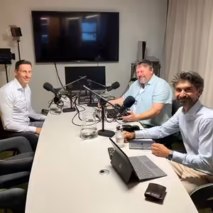 INSIDE Plus podcast #16: Martin Kobza – AI z každého udělá manažera. Ale bez lidí to nepůjde.