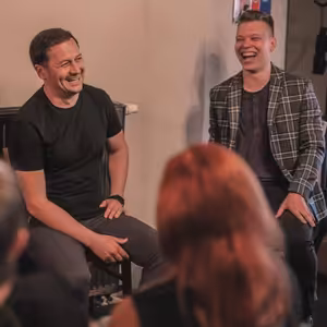 moderátor, Vojta Bernatský