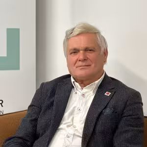 Bývalý poslanec za ODS Tlustý: Máme zločinnou vládu. Na dluh nereaguje a vede nás po kolejích do katastrofy