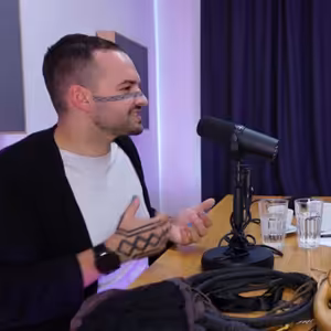 „Shibari není o technice a o orgasmu, ale o vnímání.“ Řiká rigger Ondřej alias Krutý Sever