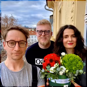 Podpultovky: Proč by se mužům mělo dávat více květin?