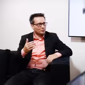 Hlásíte požár hasičům? Místo operátora mluvíte s umělou inteligencí