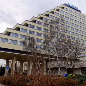 ROZHOVOR: Město koupilo Cascade. Co hotel v centru Mostu nyní čeká?