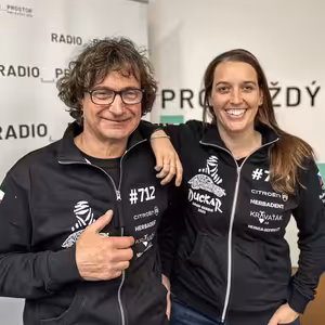 Závodnice a mechanik Rallye Dakar: Kachna budí emoce a přitahuje pozornost. Na Rallye Dakar to platí ještě víc