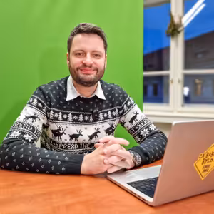 ODS se zase ukazuje v plné kráse. Luxusní fáro za 3 miliony s ledničkou na šampáňo. | Čau Praho #114