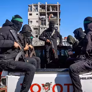 Jak se Donald Trump stará o svůj kouzelný mír v Pásmu Gazy