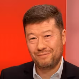 Tomio Okamura (SPD): Ukrajina odmítá práva Rusů. Srovnání s Československem nesedí | 29. 11. 2024