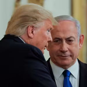 Trump označil situaci v Pásmu Gazy za šílenou. Přinutí to Netanjahua zvýšit humanitární pomoc?