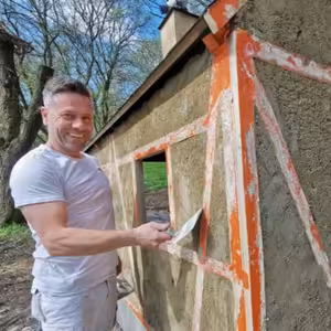 Oblíbený pohádkový les v Hrobčicích bude ještě lepší! Staví se statek a budou i ptakoještěři