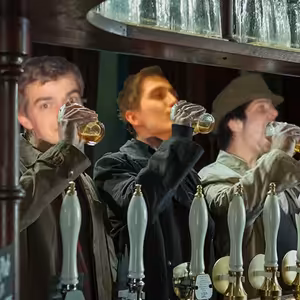 Kapitola 47 - Tuhaňští hrdinové