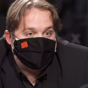 Prohrál miliony: Byl to zlý sen, smrt maminky byla příliš vysokou daní za nápravu