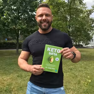 „Ketodiéta? Stačí mi jedlo dvakrát denne, som fit a je to oslobodzujúce,“ tvrdí Martin Krenčey