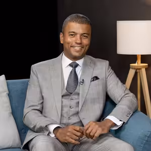 Rey Koranteng otevřeně o Lucii Borhyové, konci v televizi i o rasismu