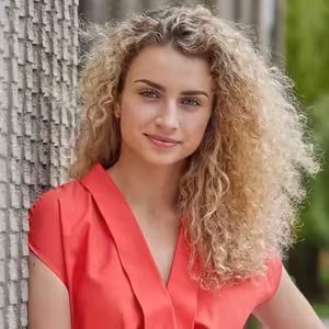 VOŠH podcast - Host NATÁLIE OTÁHALOVÁ