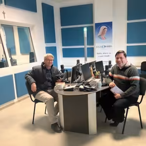 Využívanie nových technológií , ľudské vzťahy, dôstojnosť človeka a riešenie kríz