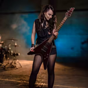 #36 Mirka Šimková - Gitaristka kapely Desmod.