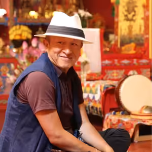 Která učení myslel Buddha doslova a která ne tak úplně - Dzongsar Jamyang Khyentse Rinpočhe