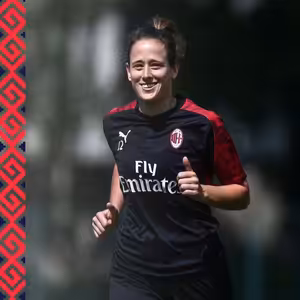 Mária Korenčiová: “Na ihrisku makáme rovnako ako muži, ale zarábame oveľa menej.”