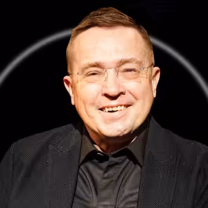 ROMAN ŠMUCLER: O čištění zubů, kožních nádorech, omlazování intimních partií...