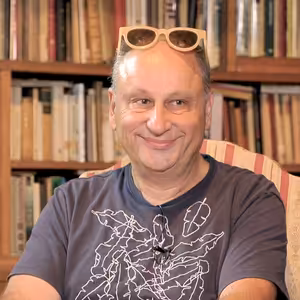 Novinář LUDĚK NAVARA: "S komunismem si dodnes nevíme rady."