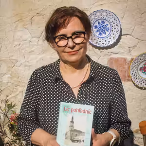 Zápisník_70: Líc pohľadníc od Agáty Petrakovičovej