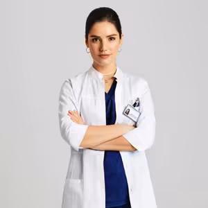 „Čím viac sa postava odomňa líši, tým viac ma baví ju hrať,“ hovorí herečka Sarah Arató