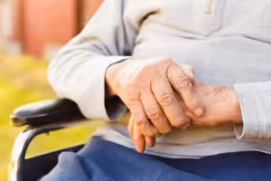 Navýšený příspěvek pro nemocné je nedostačující, říká Krása