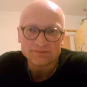 Odmítání pomoci jsme v Německu nechápali, lepší situace u vás je i náš zájem, říká saský novinář Neumann