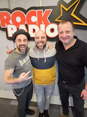 ROCK RADIO HVEZDNY HOST: Luboš Suchánek (Komunál) a Petr Kutheil (Motorband)